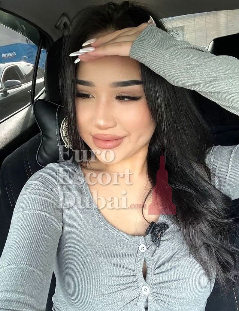 Aruzhan, 19, escort in Dubai — 164 cm, black hair (photo 12 of 13)