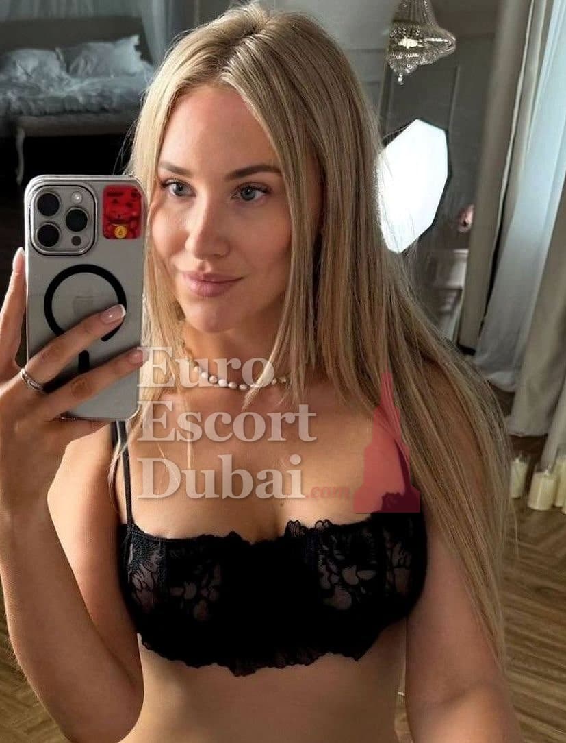 Meruert, 24, escort in Dubai — brown hair, Kazakh (photo 7 of 13)