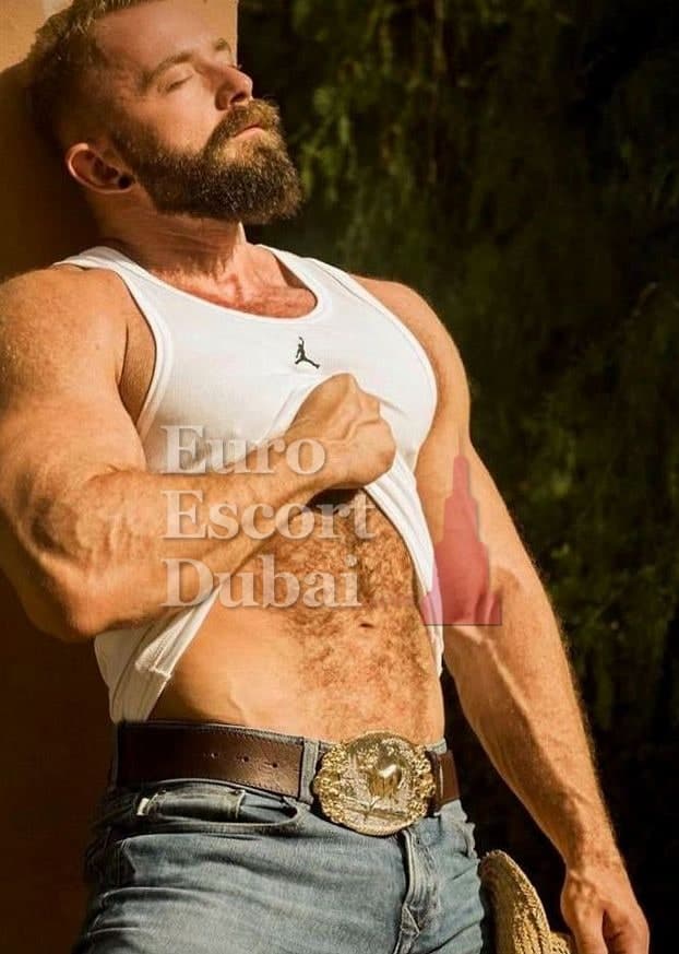 Bassam, 39, escort in Dubai — brown hair, 180 cm (photo 1 of 12)