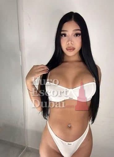 Thais, 19, escort in Dubai — Brazilian, 174 cm (photo 8 of 11)
