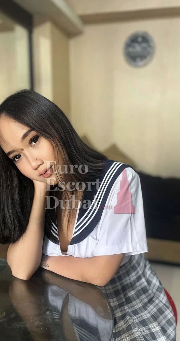 Kanya, 24, escort in Dubai — black hair, Indonesian (photo 7 of 7)