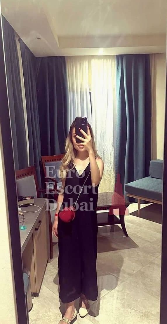 Anel, 19, escort in Dubai — 160 cm, brown hair (photo 9 of 13)