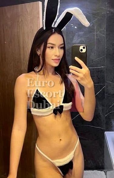 Sarka, 28, escort in Dubai — 168 cm, black hair (photo 10 of 10)