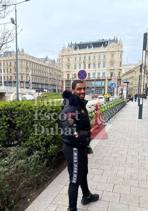 William, 29, escort in Dubai — black hair, 188 cm (photo 11 of 11)
