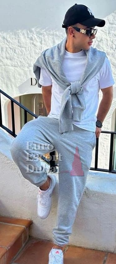 Rustam, 25, escort in Dubai — black hair, 173 cm (photo 3 of 8)