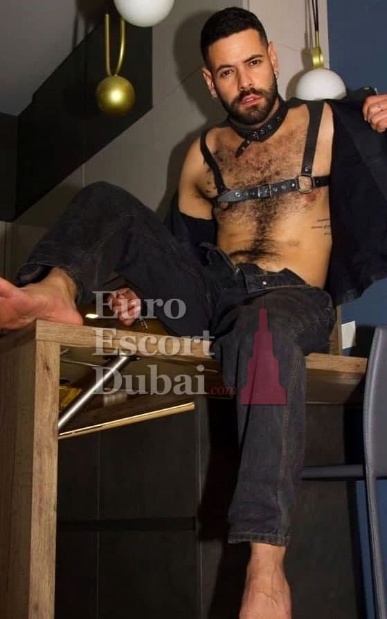 Maxime, 31, escort in Dubai — brown hair, 180 cm (photo 7 of 9)