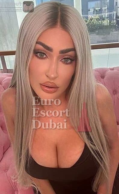 Andini, 28, escort in Dubai — blonde hair, Thai (photo 4 of 9)