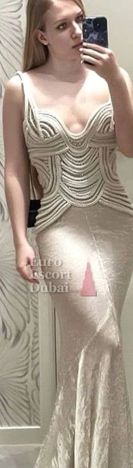 Darina, 20, escort in Dubai — Russian, 165 cm (photo 8 of 13)
