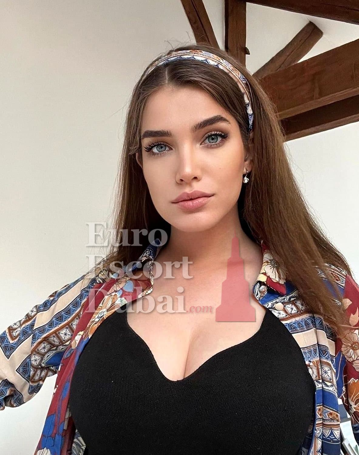 Talita, 30, escort in Dubai — blonde hair, 164 cm (photo 3 of 7)