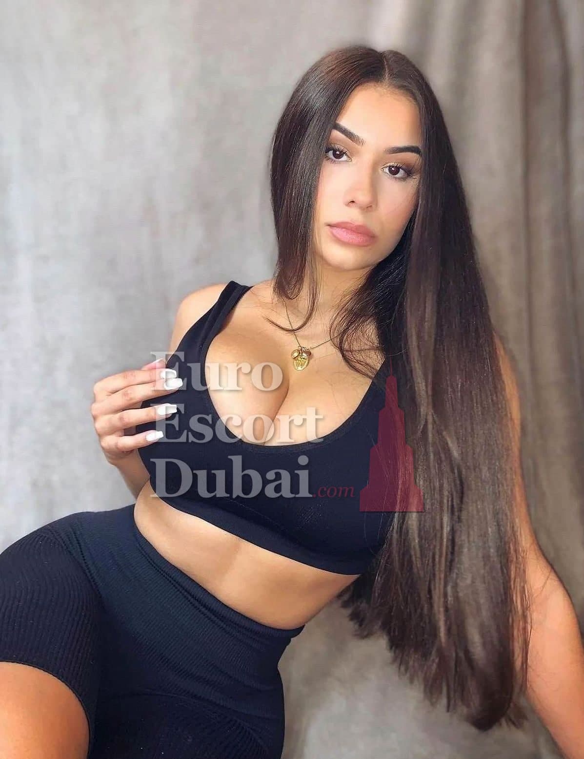 Shannon, 27, escort in Dubai — 160 cm, blonde hair (photo 4 of 4)