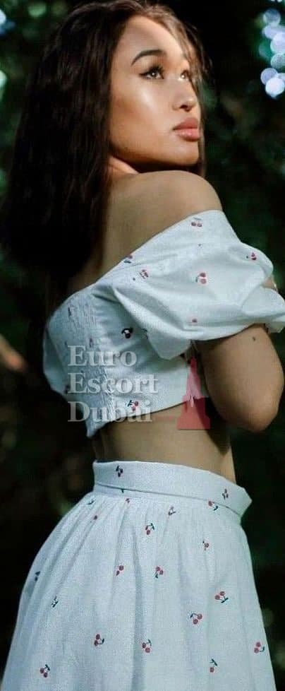 Madina, 24, escort in Dubai — Kazakh, 160 cm (photo 5 of 13)