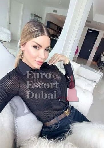 Itzel, 31, escort in Dubai — blonde hair, Brazilian (photo 10 of 12)
