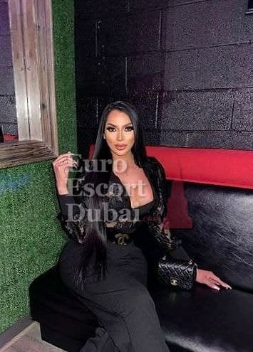 Livia, 23, escort in Dubai — Brazilian, 170 cm (photo 8 of 13)