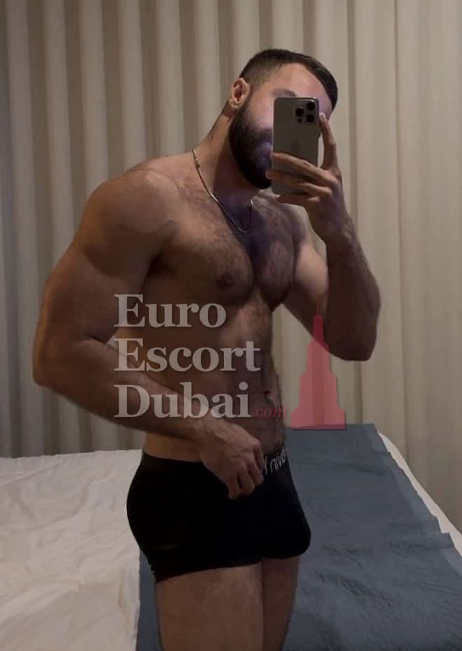 Mario, 29, escort in Dubai — black hair, 185 cm (photo 5 of 13)