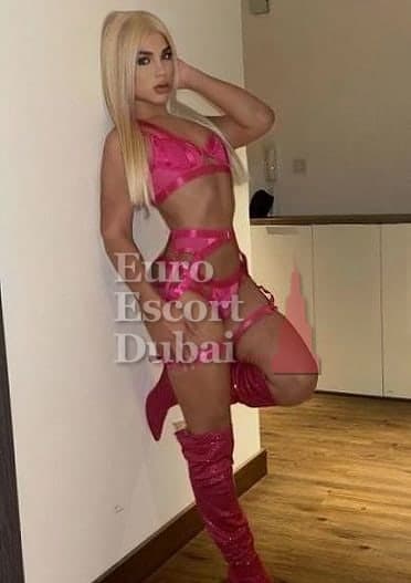 Luana, 18, escort in Ajman — Colombian, 180 cm (photo 2 of 6)