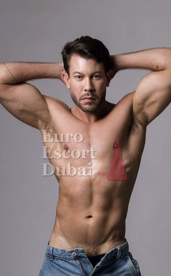 Chase, 29, escort in Dubai — 180 cm, brown hair (photo 4 of 13)