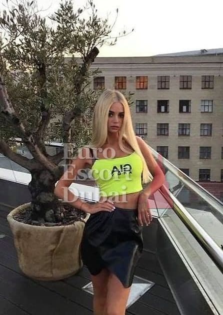Madeline, 24, escort in Dubai — 172 cm, blonde hair (photo 4 of 7)