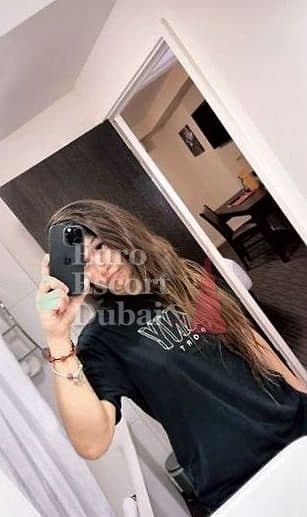 Ximena, 26, escort in Sharjah — Colombian, 170 cm (photo 5 of 13)