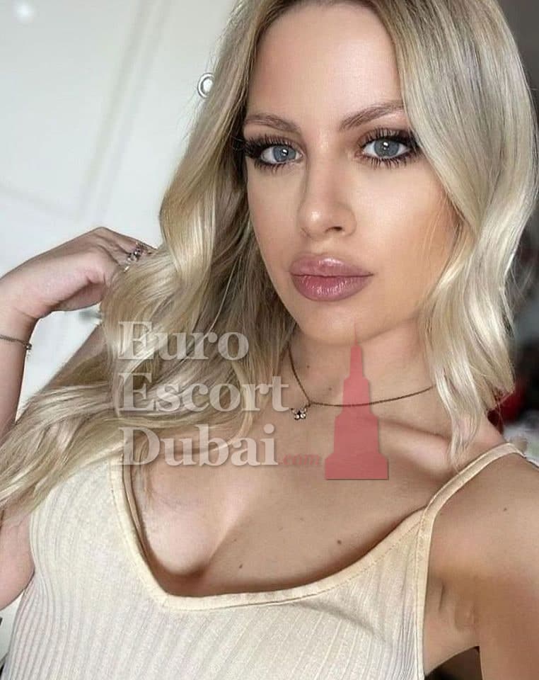 Monique, 21, escort in Dubai — blonde hair, French (photo 1 of 6)