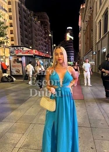 Dulce, 22, escort in Dubai — 161 cm, blonde hair (photo 3 of 9)