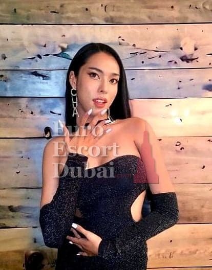 Fumiko, 23, escort in Dubai — 170 cm, black hair (photo 3 of 13)