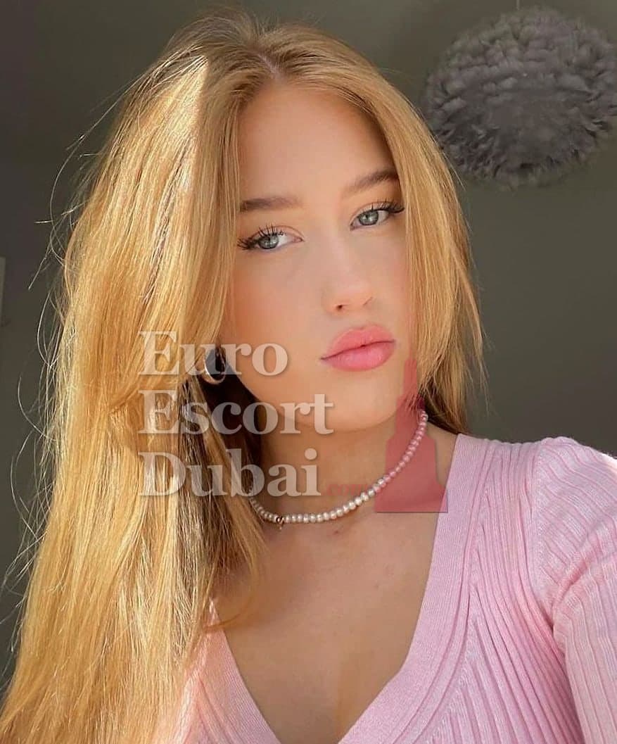 Celine, 23, escort in Dubai — brown hair, 170 cm (photo 1 of 6)