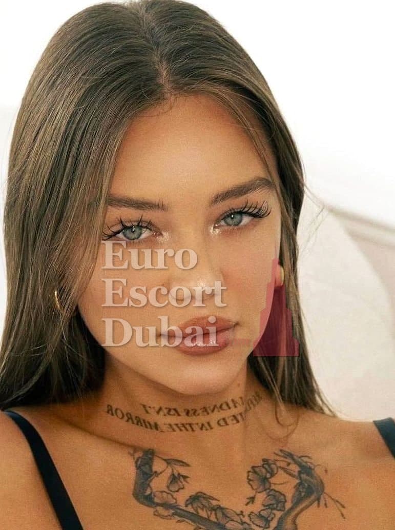 Agata, 23, escort in Dubai — Russian, 169 cm (photo 11 of 13)