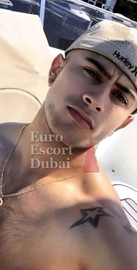 Rustam, 25, escort in Dubai — 173 cm, black hair (photo 2 of 8)