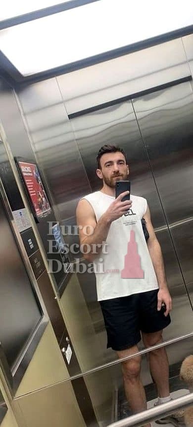 Kyle, 28, escort in Dubai — 183 cm, brown hair (photo 6 of 6)