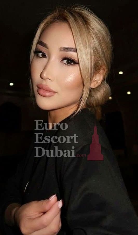 Alua, 26, escort in Dubai — blonde hair, Kazakh (photo 10 of 13)