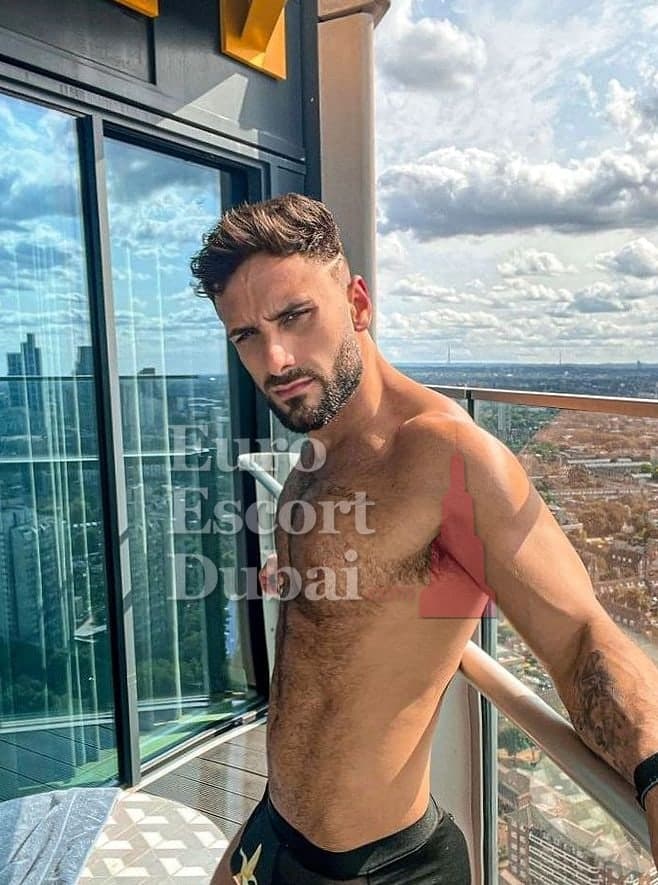 Nabil, 30, escort in Dubai — 175 cm, black hair (photo 2 of 10)