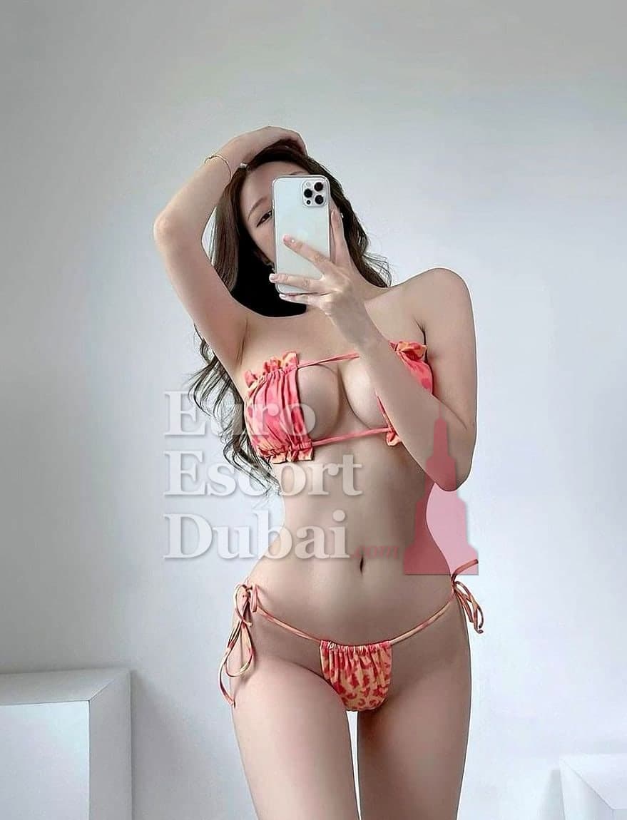 Yumi, 25, escort in Dubai — Japanese, 165 cm (photo 2 of 8)
