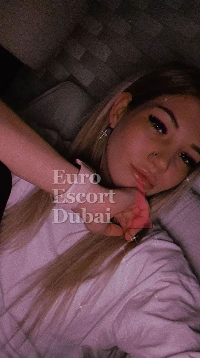 Radoslava, 28, escort in Dubai — blonde hair, 168 cm (photo 3 of 8)