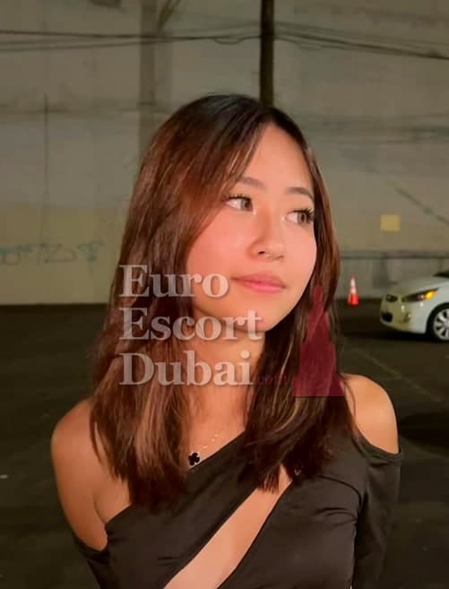Busaba, 25, escort in Dubai — 168 cm, black hair (photo 6 of 8)
