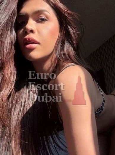 Ainhoa, 27, escort in Dubai — brown hair, Brazilian (photo 4 of 13)