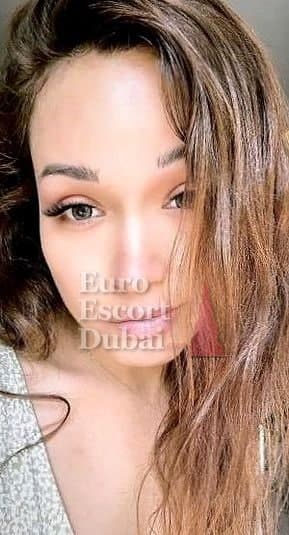 Ximena, 26, escort in Sharjah — brown hair, Colombian (photo 10 of 13)