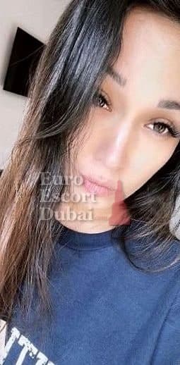 Ximena, 26, escort in Sharjah — brown hair, Colombian (photo 1 of 13)