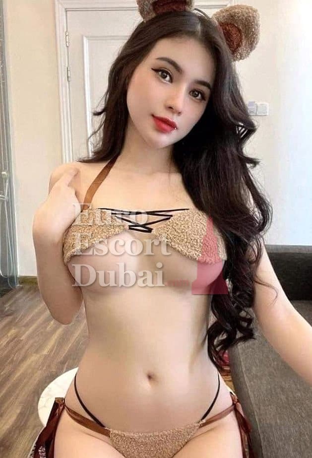 Sepideh, 25, escort in Dubai — Emirati, 165 cm (photo 2 of 7)