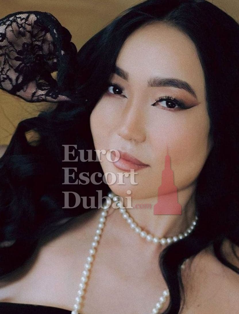 Zulfiya, 24, escort in Dubai — Kazakh, 167 cm (photo 5 of 13)