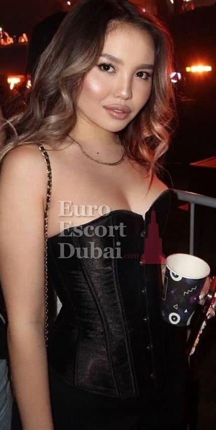 Gulnara, 22, escort in Dubai — brown hair, Kazakh (photo 1 of 13)