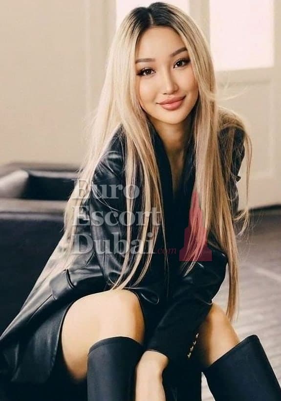 Ayzere, 26, escort in Dubai — Kazakh, 167 cm (photo 5 of 13)