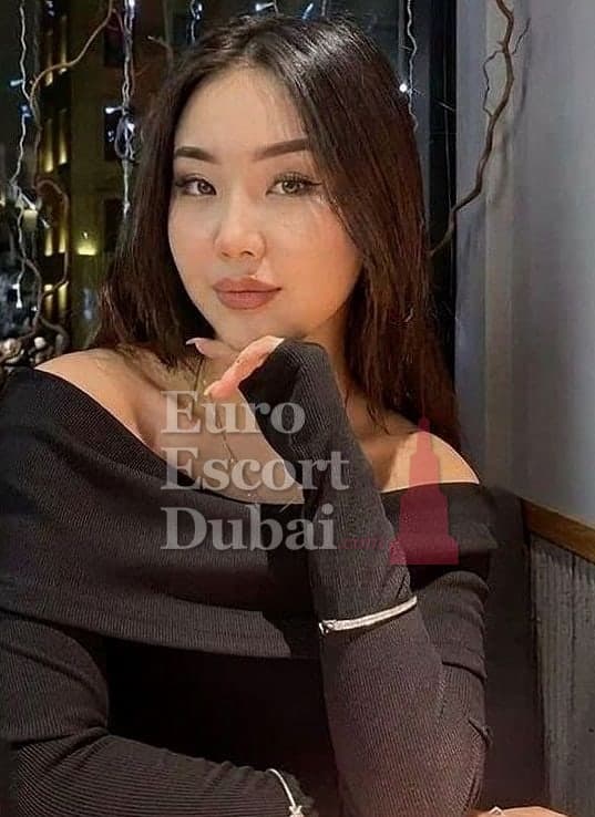 Karakat, 23, escort in Dubai — Kazakh, 165 cm (photo 8 of 13)