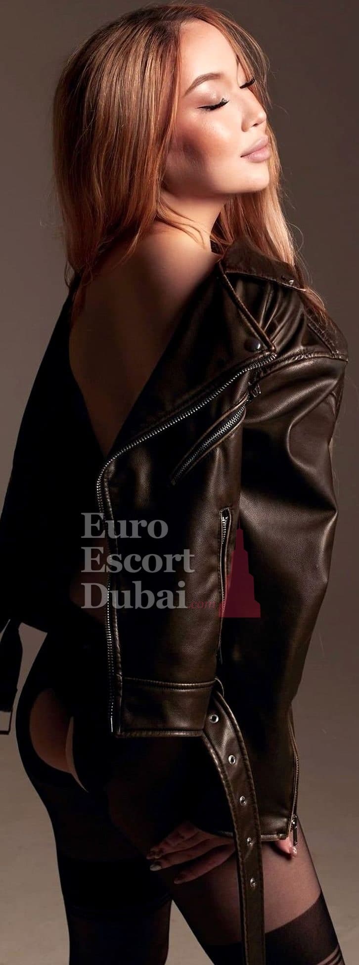 Fenna, 21, escort in Dubai — blonde hair, 167 cm (photo 5 of 13)