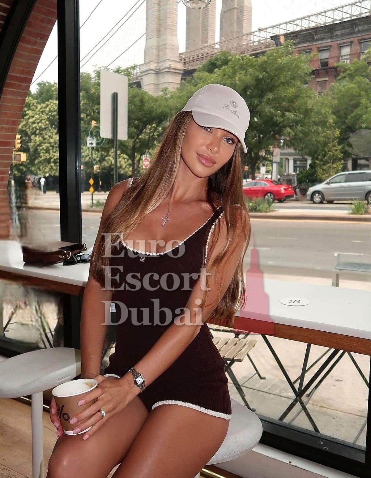 Vanille, 26, escort in Dubai — 170 cm, brown hair (photo 6 of 6)