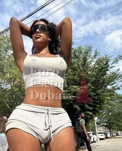Rebeca, 22, escort in Dubai — black hair, Brazilian (photo 13 of 13)