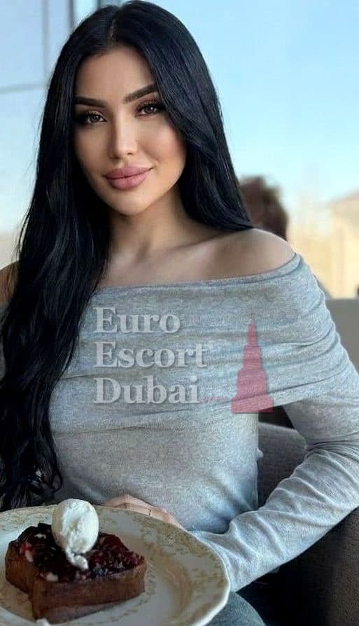 Saltanat, 23, escort in Dubai — brown hair, Kazakh (photo 13 of 13)