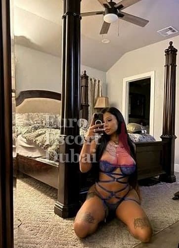 Arantxa, 25, escort in Abu Dhabi — black hair, Colombian (photo 4 of 12)