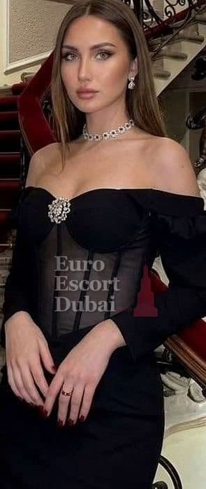 Ayana, 23, escort in Dubai — 171 cm, brown hair (photo 3 of 13)