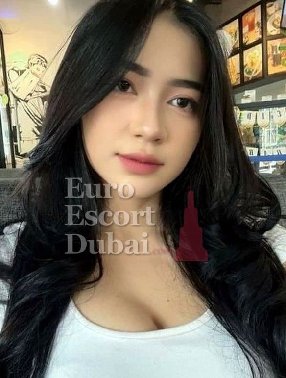 Siti, 22, escort in Dubai — 155 cm, black hair (photo 3 of 7)