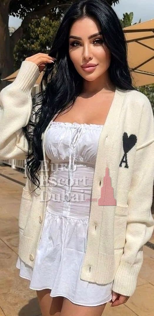 Saltanat, 23, escort in Dubai — brown hair, Kazakh (photo 7 of 13)